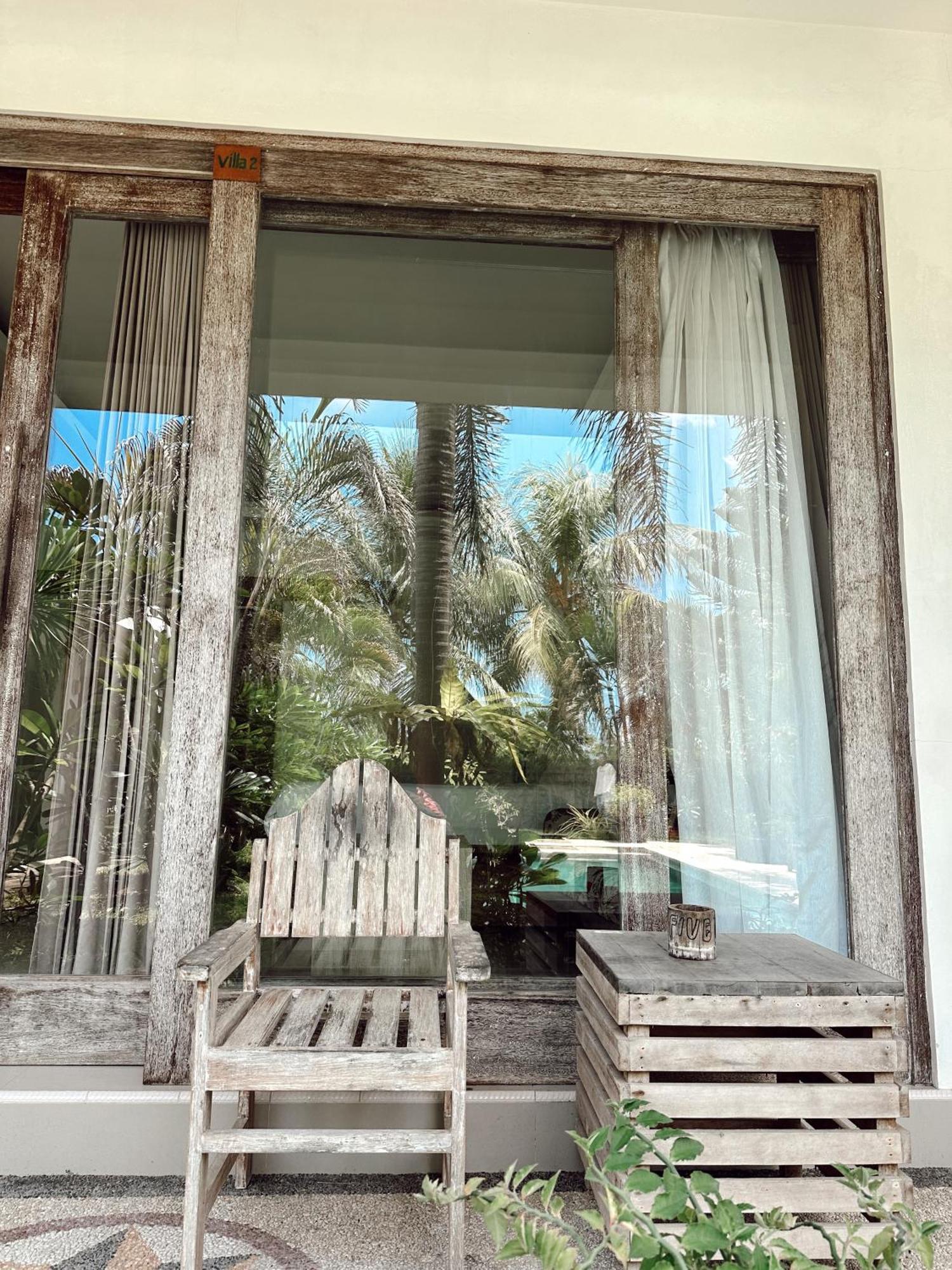 Hi5 Kuta Hotel Kuta  ภายนอก รูปภาพ