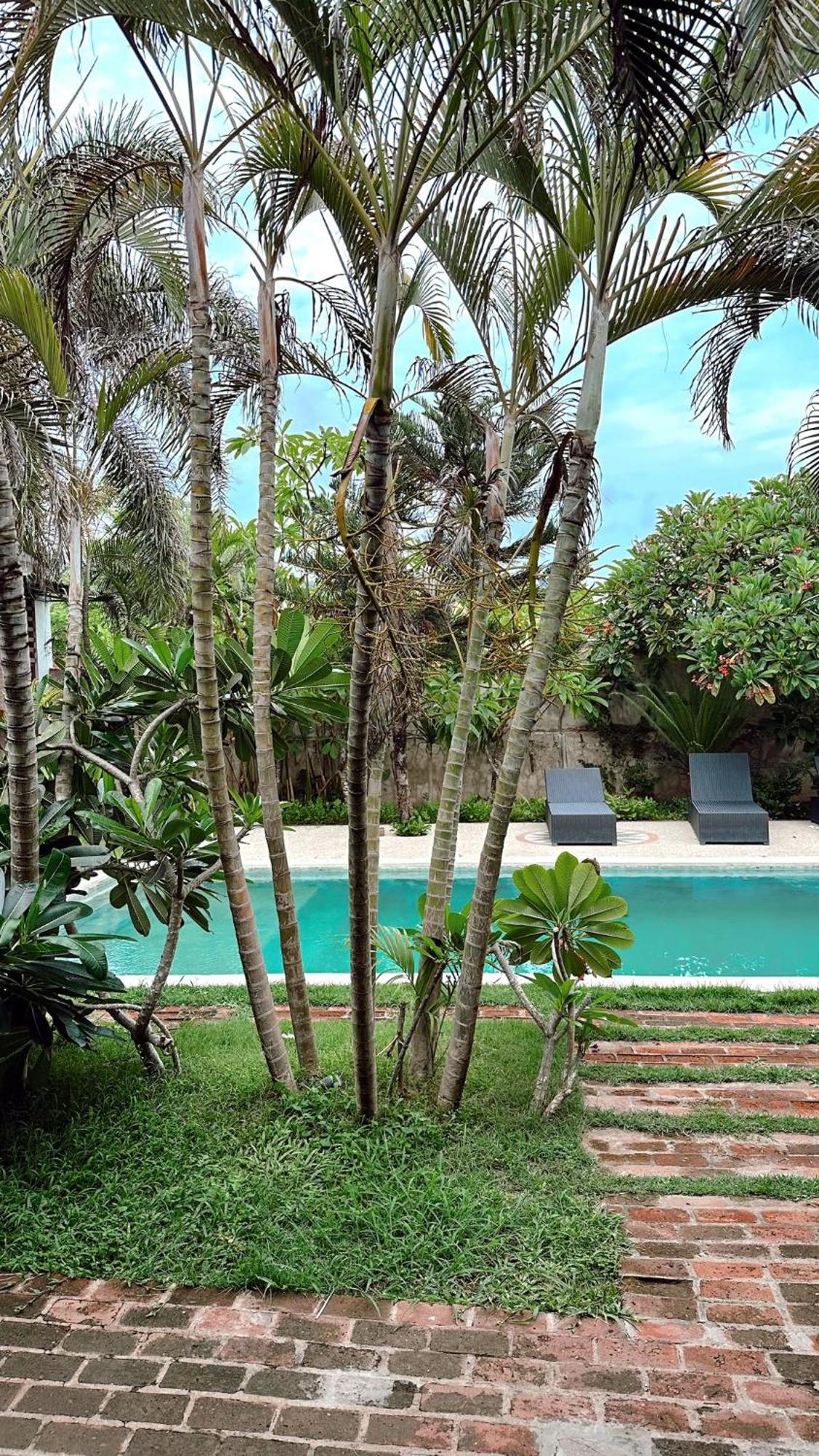 Hi5 Kuta Hotel Kuta  ภายนอก รูปภาพ