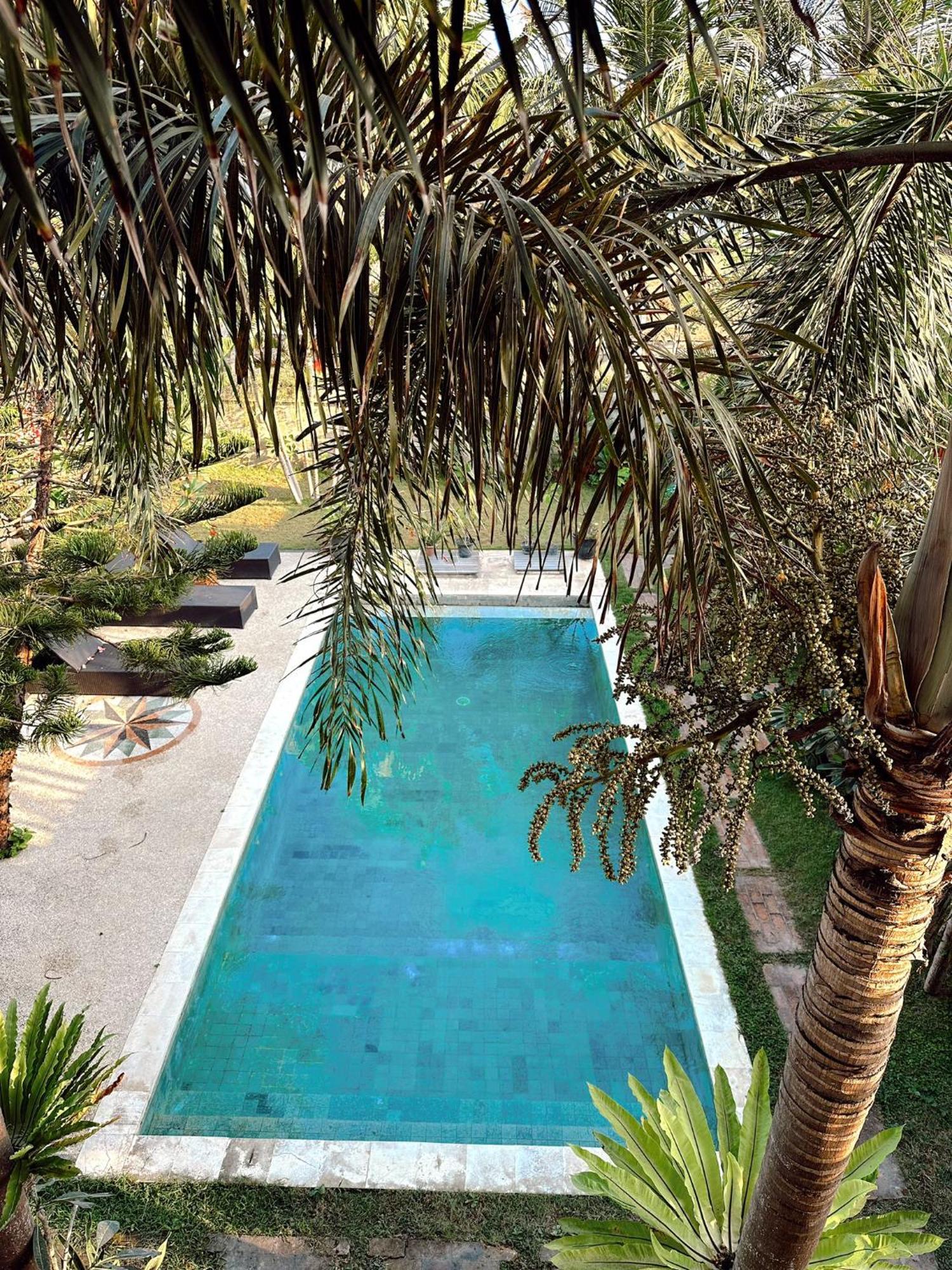 Hi5 Kuta Hotel Kuta  ภายนอก รูปภาพ